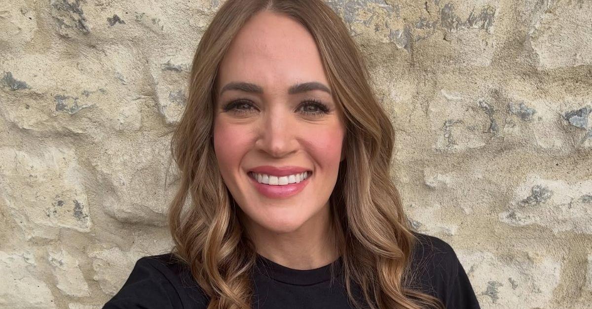 Photo of Carrie Underwood's new 'bronde' look got a huge response on social media.