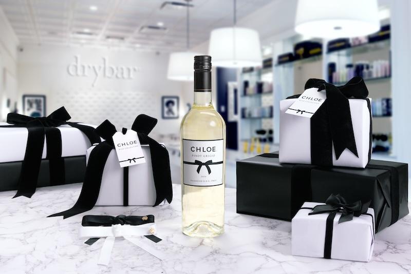 chloe x drybar holiday bow bar