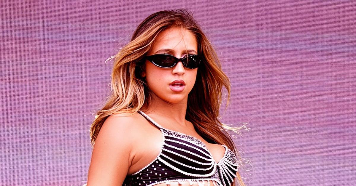 Photo of Tate McRae.