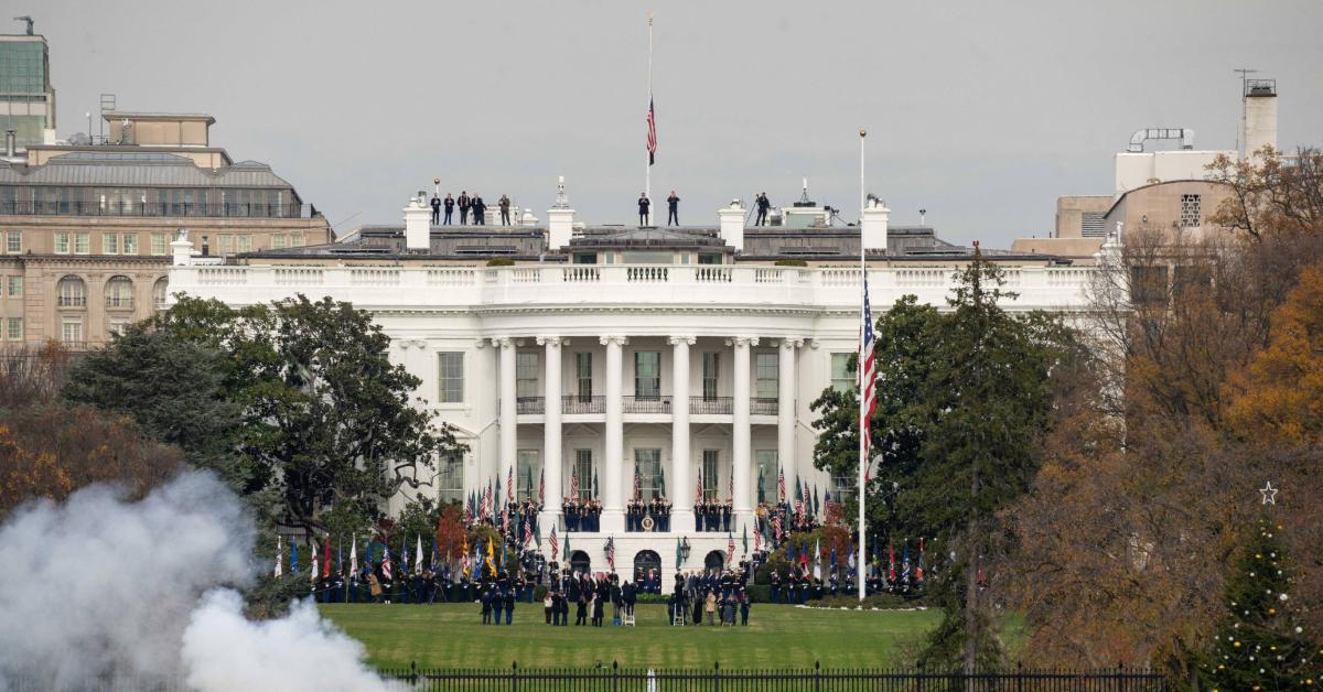 Photo of the White House.